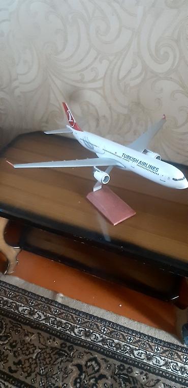 Türk Hava Yolları sərnişin təyyarəsinin masaüstü maketi - Göstərilən lalafo.az -da Türk Hava Yolları sərnişin təyyarəsinin masaüstü maketi - Göstərilən