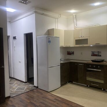 Продажа квартир: 1 комната, 37 м², Индивидуалка, 1 этаж, Старый ремонт — 3