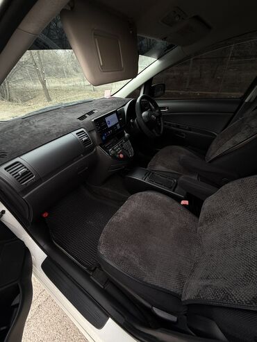 Toyota: Toyota WISH: 2003 г., 1.8 л, Автомат, Бензин, Минивэн — 4