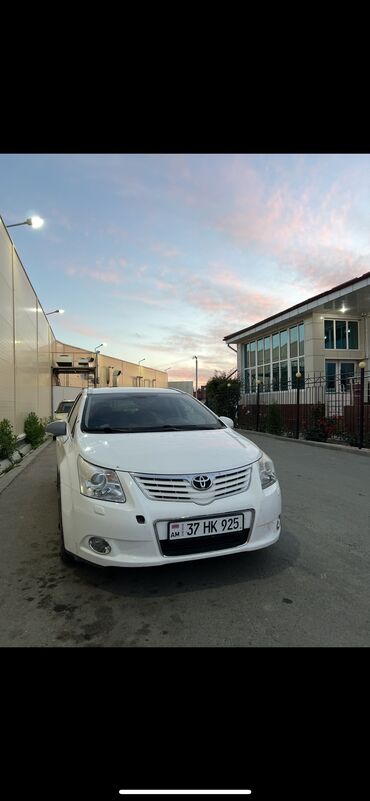 тайта алфарт: Toyota Avensis: 2010 г., 1.8 л, Автомат, Бензин, Универсал