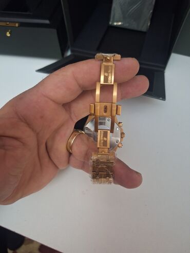Qol saatları: Salam. Saat tam orjinaldi hediyge alinib birdefde olsun istifade — 11