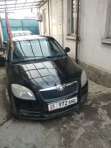 авто вольво: Skoda Fabia: 2009 г., 1.2 л, Механика, Бензин, Седан