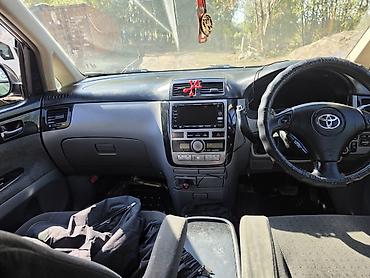 Toyota: Toyota Ipsum: 2003 г., 2.4 л, Автомат, Бензин, Минивэн — 7