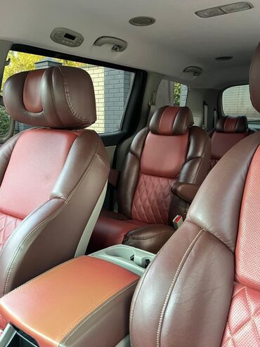 Kia: Kia Carnival: 2018 г., 2.2 л, Автомат, Дизель, Минивэн — 10