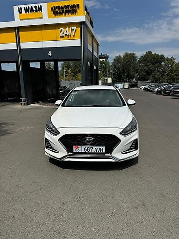 Hyundai Sonata: 2023 г., 2 л, Автомат, Газ, Седан