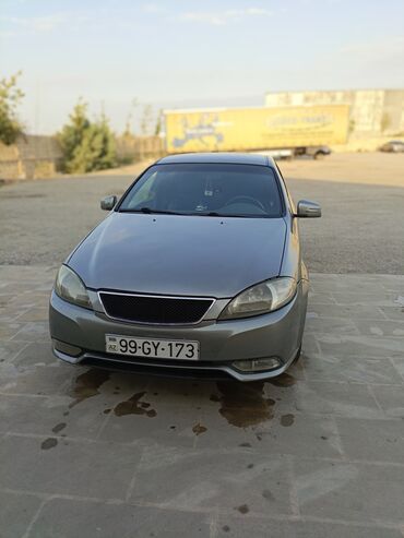 Daewoo: Daewoo Gentra: 1.5 l | 2014 il Sedan — 7