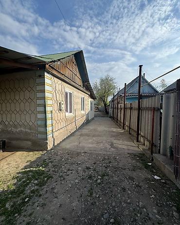 у реки: ✨ Продается дом в с. Гавриловка ✨ 🏡 Характеристики: • — 2