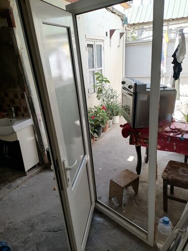 işlenmiş unitaz: Hamam üçün İşlənmiş Plastik qapı 80x205 sm Ünvandan götürmə