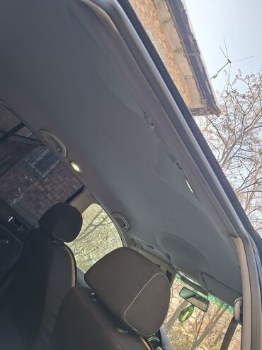 Volkswagen: Volkswagen Golf: 2003 г., 2 л, Бензин, Хэтчбэк — 11