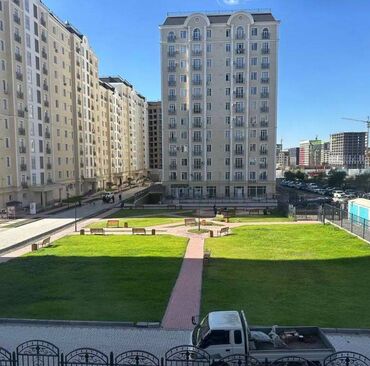 Продажа квартир: 3 комнаты, 101 м², Элитка, 4 этаж, ПСО (под самоотделку)