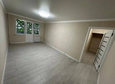 Продажа квартир: 1 комната, 32 м², 104 серия, 2 этаж, Евроремонт