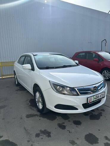 электромобили из китая: BYD ET: 2018 г., Электромобиль, Седан