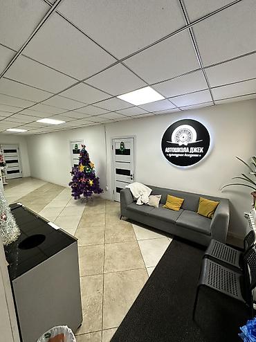 Аренда офисов: Аренда офисов, 230 м², С отдельным сан узлом, С системой безопасности — 1