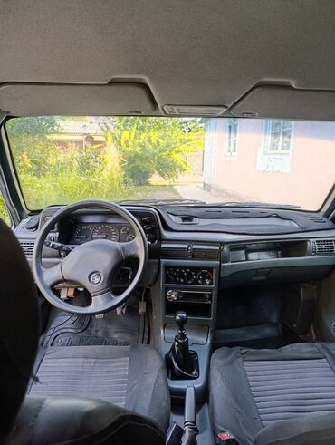 исскуственный газон: Daewoo Nexia: 2006 г., 1.5 л, Механика, Бензин, Седан