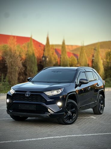 Toyota: Toyota RAV4: 2019 г., 2.5 л, Автомат, Гибрид, Кроссовер