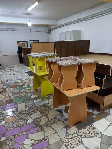 ������������ ���������������� ������������ ���� в Бишкек | КОМПЛЕКТЫ СТОЛОВ И СТУЛЬЕВ: Столь 4 табуретки Столь кухонный новый, кухонные