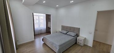 Долгосрочная аренда квартир: 3 комнаты, С мебелью полностью — 10