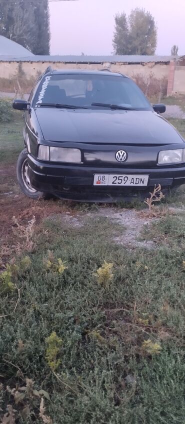 passat b: Volkswagen Passat: 1991 г., 1.8 л, Механика, Бензин, Универсал