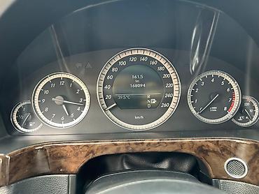 Mercedes-Benz: Mercedes-Benz E-Class: 2010 г., 3.5 л, Автомат, Бензин, Седан — 10