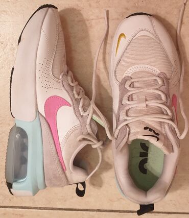 Patike: Nike, 36.5, bоја - Šareno — 6