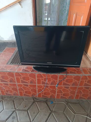 samsung np r528: Продам телевизор. Диагональ 80 см