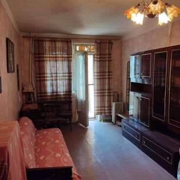 qubada a frame evler: Bakı, 7-ci mikrorayon, 1 otaqlı, Köhnə tikili, m. Azadlıq Prospekti, 35 kv. m