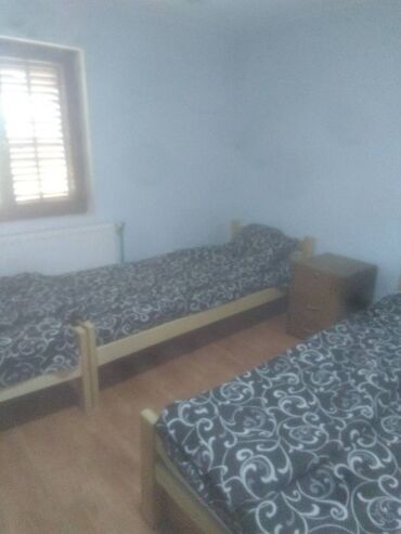 Dugoročno: 12 kv. m — 10