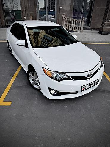Toyota: Toyota Camry: 2011 г., 2.5 л, Автомат, Бензин, Седан — 2