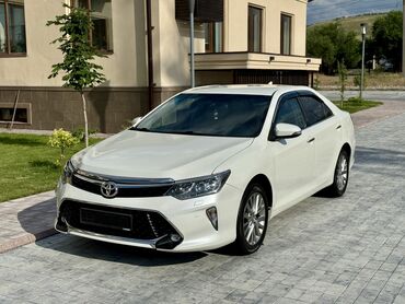 меняю титан: Toyota Camry: 2017 г., 2.5 л, Автомат, Бензин, Седан