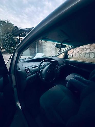 Транспорт: Toyota Ipsum: 2004 г., Автомат, Бензин, Минивэн — 6