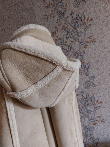 Kürklər: Kürk, PULL&BEAR, M, rəng - Bej -da lalafo.az — 4 Kürklər: Kürk, PULL&BEAR, M, rəng - Bej — 4