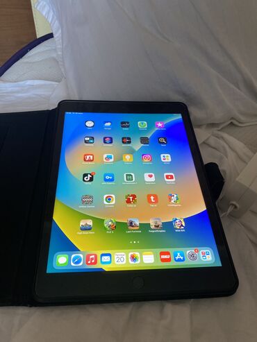 azercell wifi limitsiz: IPad 9 ideal vezyetde, karopkasi var