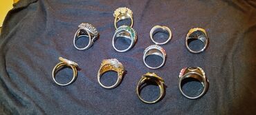 Üzüklər: Böyük həcmli qadın üzük kolleksiyası - Ümumi sayı: 12 ədəd - — 1