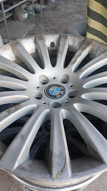 Комплект оригинальных литых дисков BMW - Диаметр: 19 (визуально по