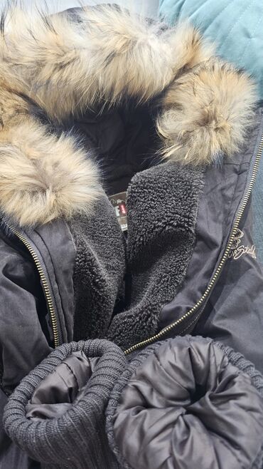 Zimske jakne: M, Jednobojni, Sa postavom, Perje — 2