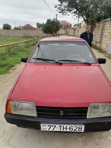 Digər Avtomobillər: Masin satilir qiymeti 3500.Bu nomreye yazin masin haqda sualiniz olsa — 7