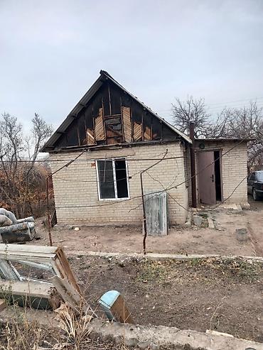 Продажа коттеджей и домов: 🌄 Уникальная дача под горой ждёт своего хозяина! 1 комната, свет и — 9