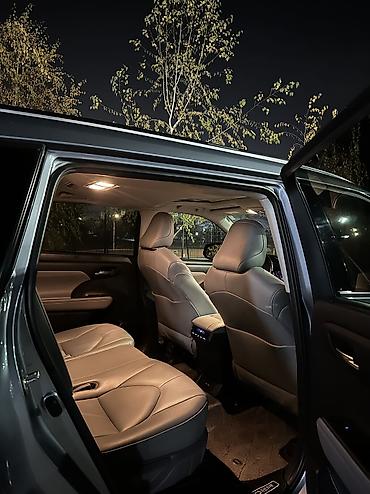 byd e2 2024: Toyota Highlander: 2021 г., 3.5 л, Автомат, Бензин, Кроссовер — 10