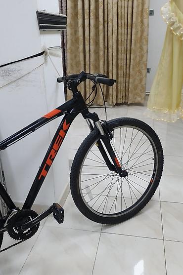 olimpia velosiped: 29luq trek Yaxsi veziyyetdedir arxa disk deyisib bidene surulmur deye — 2