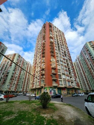 Uzunmüddətli kirayə mənzillər: Nərimanov metrosu Azinko MTK-da mənzil kirayə verilir. Mərtəbə 21/20 — 8