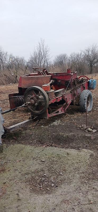 Pres bağlayanlar: Ot-press balya maşını (kvadrat balya) - Traktor qoşqusu ilə işləyən — 1