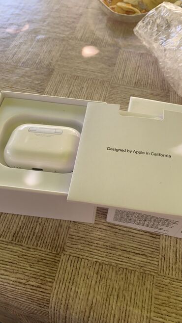 zimski sorc broj crn pro srebrnim nitlep: Apple Air Pods Pro 2 model na prodaju, razlog prodaje posedovanje air