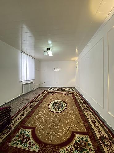 Продажа коттеджей и домов: 🏡 Үй сатылат! 📍 Дарек: Ош шаары горбаНя кичи району. Ул Узгенская 📏 — 9