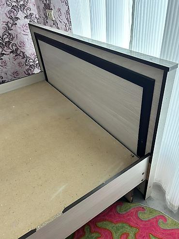 bunk bed: Двуспальная кровать, Б/у, С матрасом, длина - 2000 см — 2