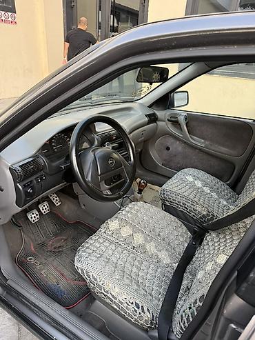 1998 ford transit: Opel Astra: 1.4 l | 1993 il 499999 km Sedan — 4