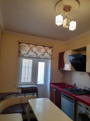 Həyət evləri və villaların satışı: Qaraçuxur qəs. 4 otaqlı, 100 kv. m, Orta təmir — 14