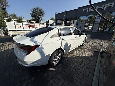 Продажа авто: Hyundai Avante: 2020 г., Автомат, Бензин, Седан — 3