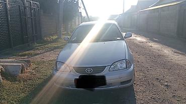 Toyota Avensis: 2000 г., Бензин, Седан