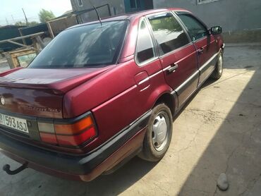 Volkswagen: Volkswagen Passat: 1992 г., 1.8 л, Механика, Бензин, Седан — 4