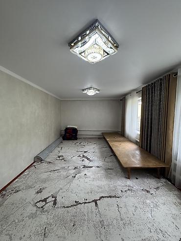 Продажа коттеджей и домов: ✨ Продаётся дом в с. Сокулук ✨ 🏡 Характеристики: • Участок - 7 соток — 7